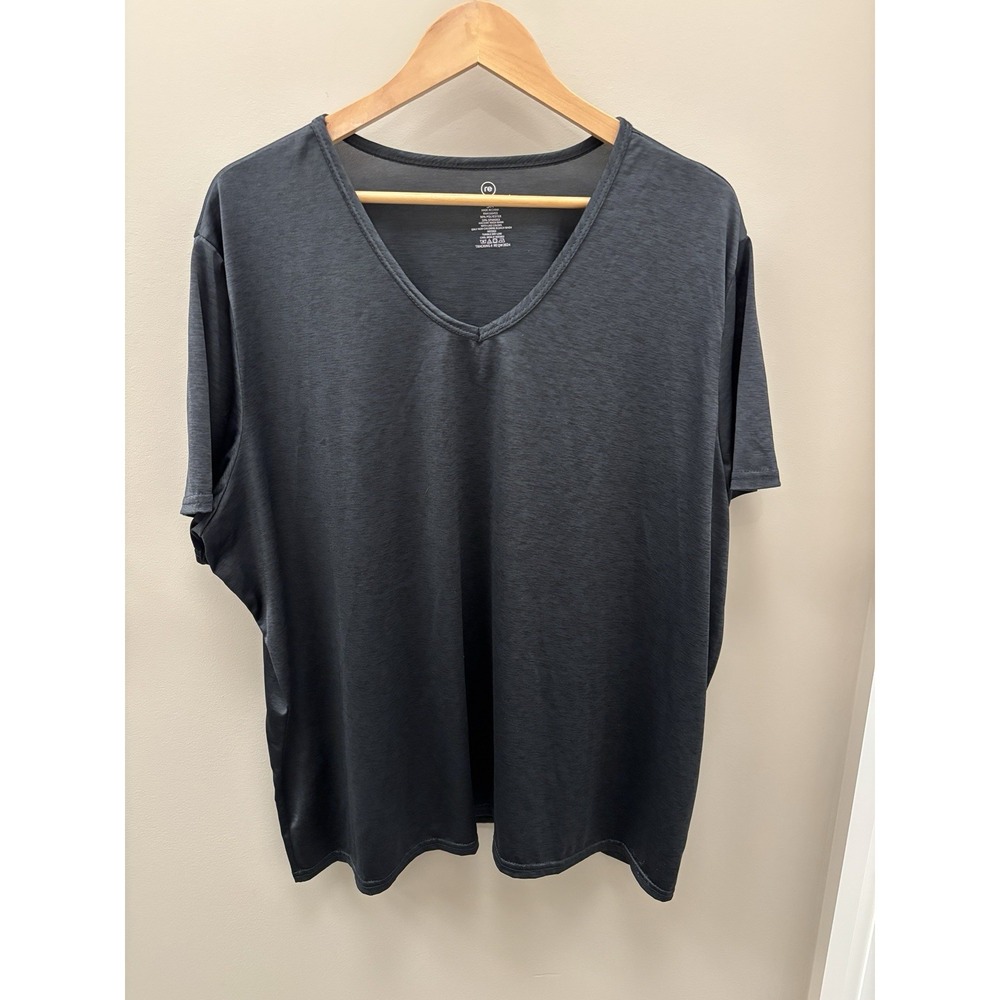 Real Essentials men's 3X T-shirt Polly spandex V-neck